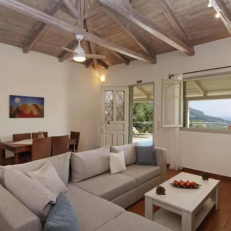 Daphne Aghios Nikolaos Peloponnese Villa *